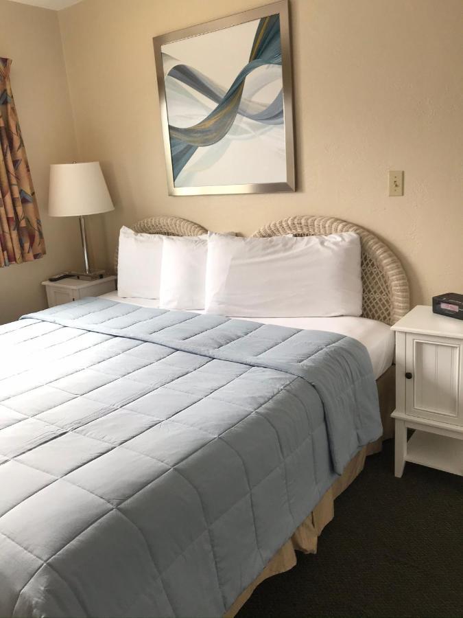 Carlton House Motel And Suites St. Pete Beach Exterior foto